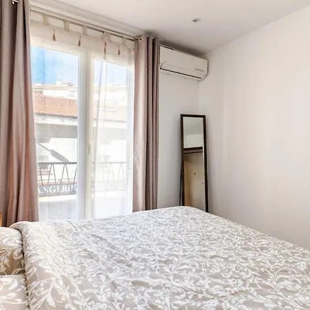 Appartement 2-3 Pieces Au Coeur D'antibes- & Gare A Pied *